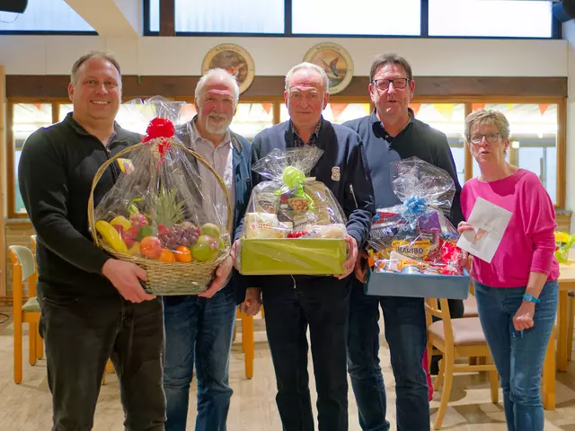 Erfolgreich beim Schießen auf die Ringscheibe (v. li.): Sven Blechner, Frank Putensen, Eckhard Eichhorn, Manfred Menth und Regina Schnelle | Foto: Janina Richert