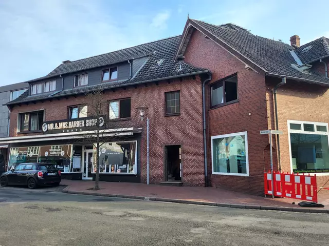 Auch im angrenzenden Gebäudekomplex wurden Familien evakuiert | Foto: sh