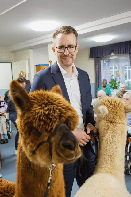 Philip Werk mit Barney und Atila | Foto: Adrian Fohl