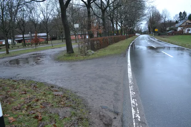 Die Ausfahrt von Schützenhaus und Feuerwehr liegt nun außerhalb der Ortschaft | Foto: bim