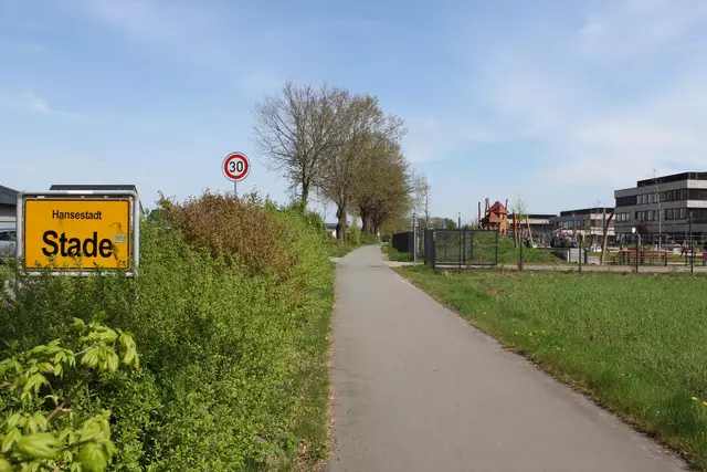 Aus Richtung Hagen kommend verläuft der Radweg parallel zum BCR-Gelände, wo er auf dieser Seite endet | Foto: sb