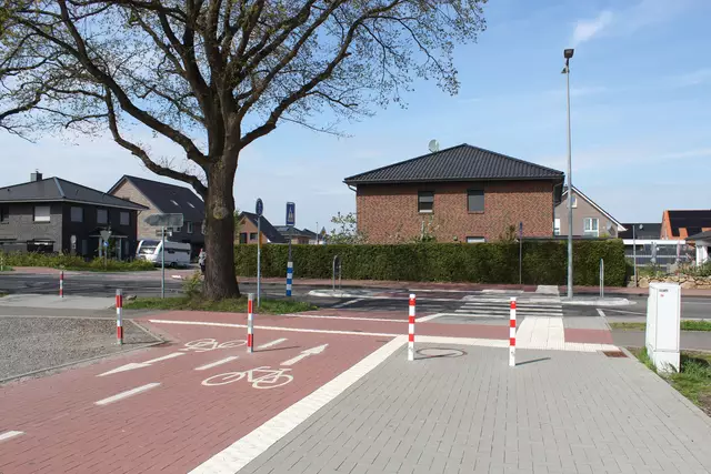 Ein weiterer Radweg führt durch das BCR-Gelände direkt auf den Zebrastreifen zu | Foto: sb