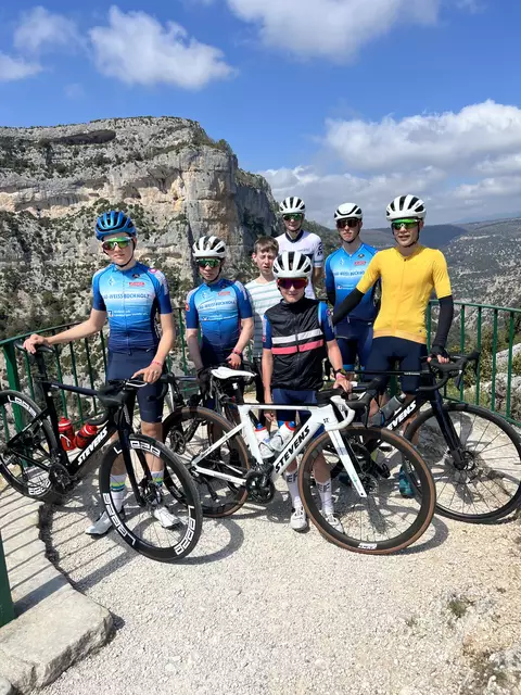 Die Radsportgruppe hat den Gipfel fast erreicht | Foto: Uwe Varenkamp