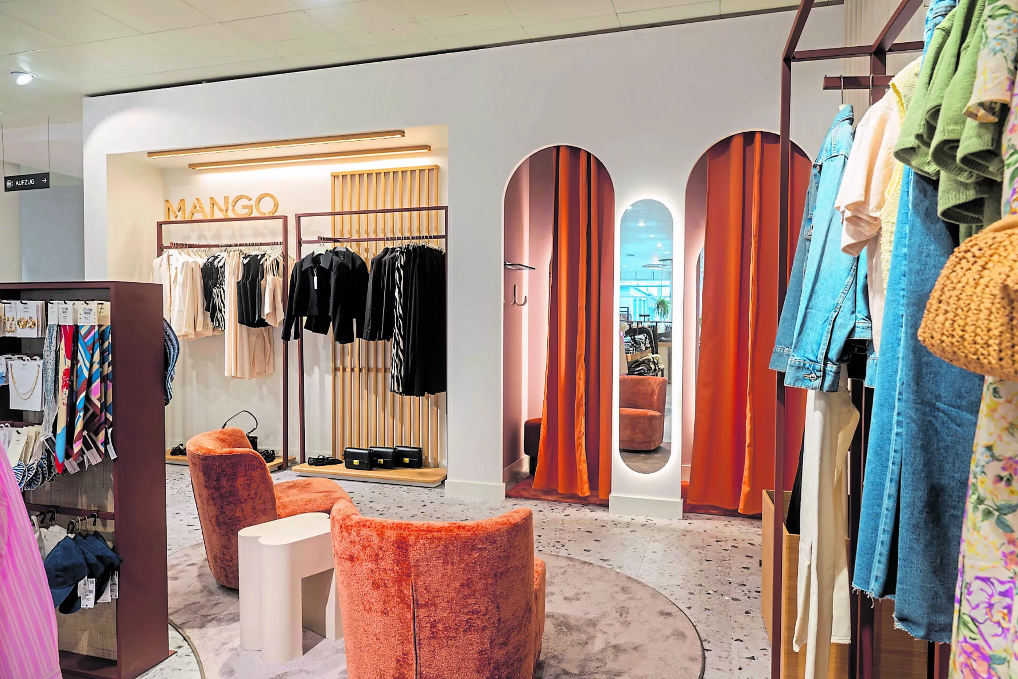 Stackmann Verkaufsoffener Sonntag in Buxtehude: Neue Damenwelt im Modehaus ...