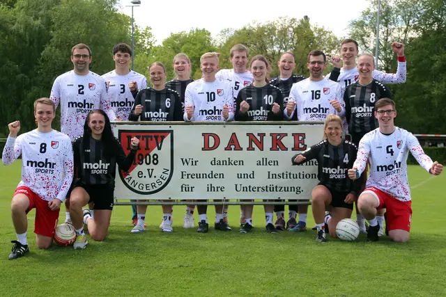 Die Bundesliga Mannschaften des MTV Wangersen sind erfolgreich in die neue Saison gestartet. Die Männer haben bereits am 10.05. um 15.00 Uhr den nächsten Heimspieltag. Sie treffen dort auf den SV Düdenbüttel und den TSV Abbenseth. | Foto: MTV Wangersen