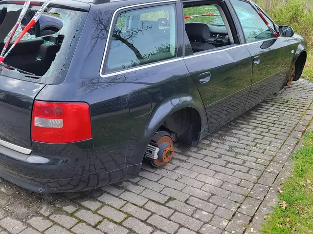 Das Tauziehen um den in Dibbersen abgestellten Audi ist beendet, das Fahrzeug wurde vom Eigentümer abgeholt
