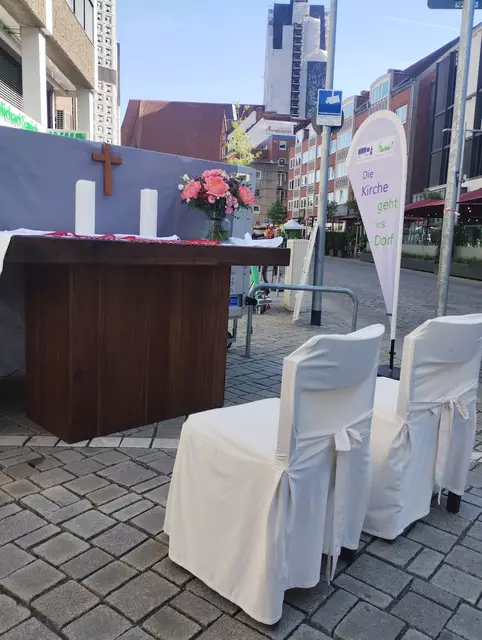 Der mobile Altar auf dem Kirchentag in Hannover.  | Foto: C. Cornell-Selke