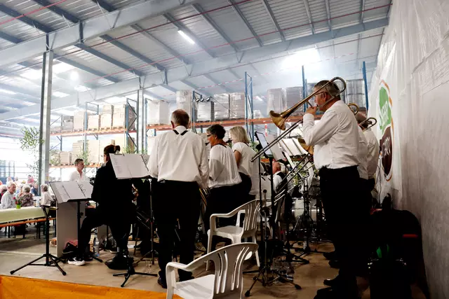 Das Swingorchester aus Stelle sorgte für Schwung | Foto: BEHR AG