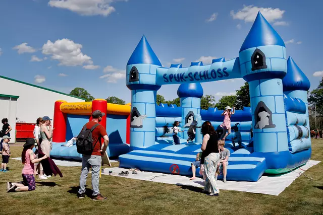 Für Kinder wurde ein großer  | Foto: BEHR AG 