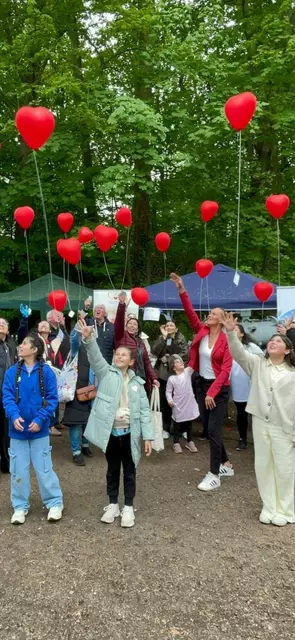 Luftballons für herzkranke Kinder  | Foto: Gerlach 