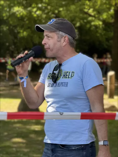 Mit-Organisator und Moderator Christoph Reise sorgte für die Stimmung | Foto: ssc