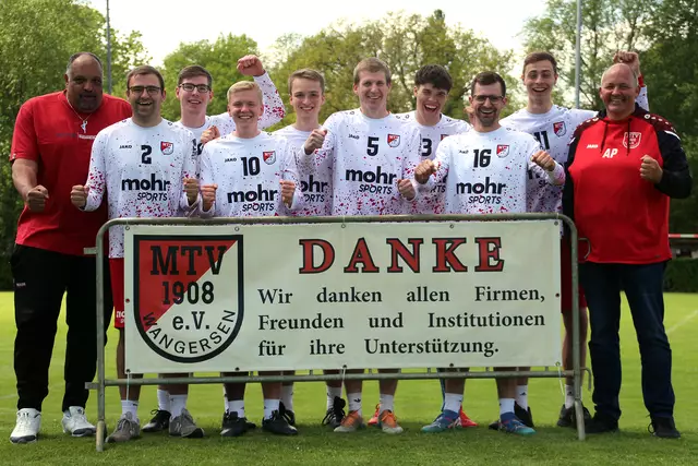 Die Männer des MTV Wangersen konnten das Derby gegen den SV Düdenbüttel mit 3:1 Sätzen für sich entscheiden. | Foto: MTV Wangersen