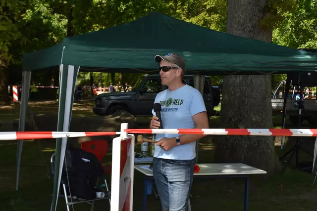 Mitorganisator Christoph Reise lobte die Mütter, die am Muttertag mit ihren Kindern am Lauf teilnahmen | Foto: Axel-Holger Haase