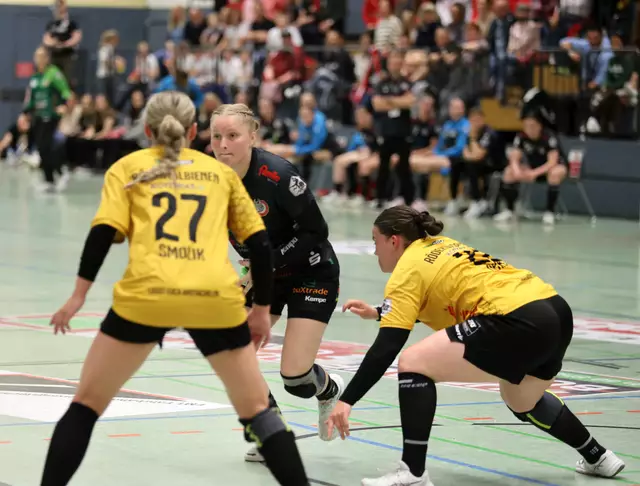 Antonia Pieczkalla (Mitte) im Angriffsmodus | Foto: cc