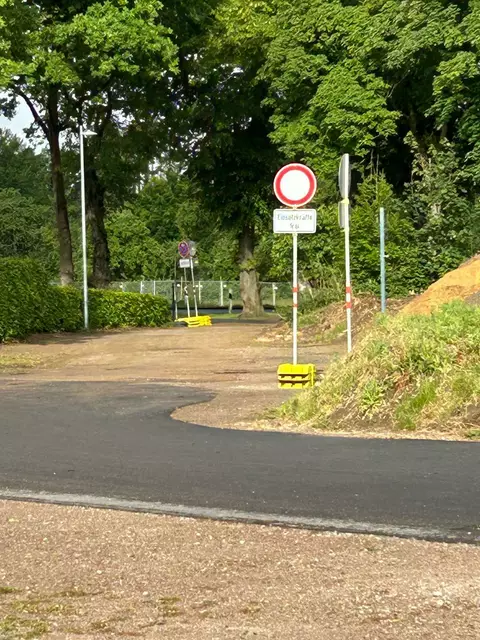 Durchfahrt nur für Rettungskräfte | Foto: sh