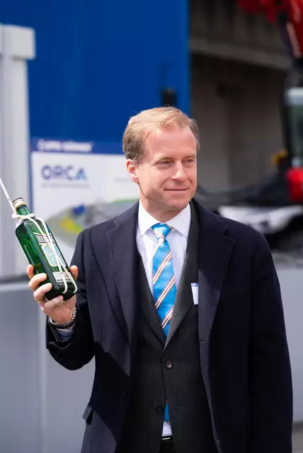 Oliver Dörner kurz vor der Taufe der neuen Anlage | Foto: Kirsten Schneider