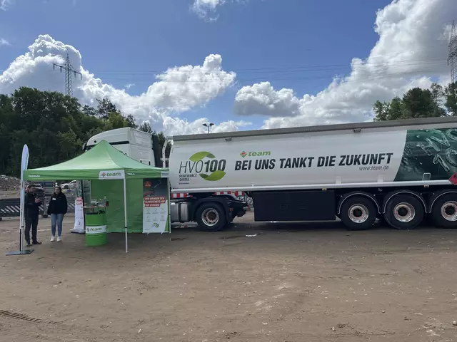 Zur Feierlichkeit gehörte auch eine hauseigene Messe. Aussteller waren Unternehmen, die am Bau der Anlage beteiligt waren und sind | Foto: sra