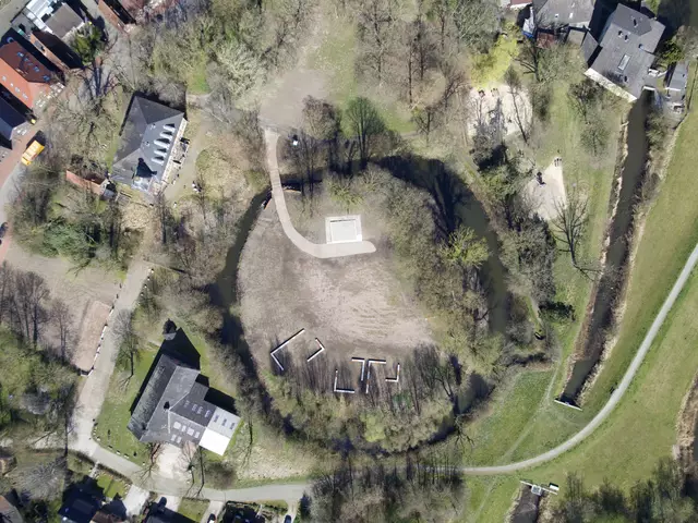 Blick auf die Burginsel  | Foto: Landschaftsarchitektur +