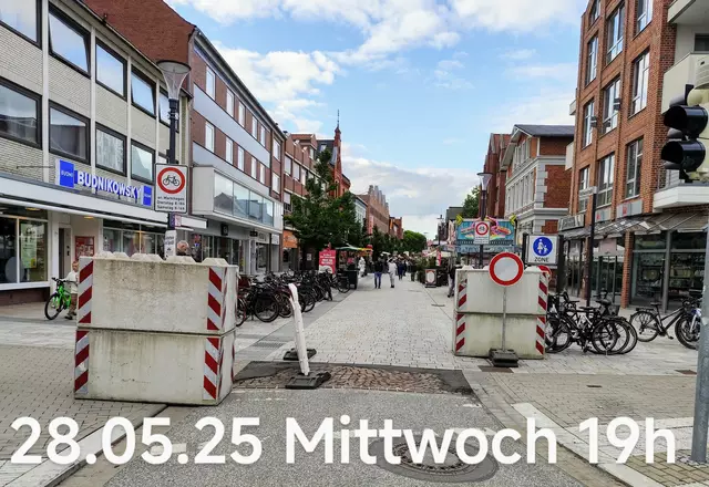 Zum Zeitpunkt der Eröffnung stand diese Hauptzufahrt zum Stadtfest für Stunden offen wie ein Scheunentor. | Foto: Rüdiger Störtebecker