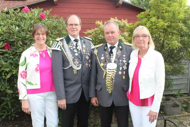 Die amtierende Viezekönigs-Crew (v. li.): das Vizekönigspaar Andrea und Bernd Kanebley sowie das Adjutantenpaar Manfred und Andrea Kanebley | Foto: pm