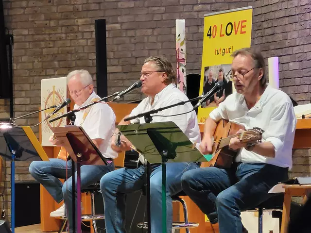 Drei Männer und drei Gitarren: 40 Love mit Achim Wiechern, Ulli Mayntz und Peter Schmidt (v. li.)