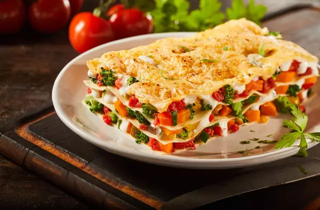 Symbolbild einer vegetarischen Lasagne | Foto: @AdobeStock/exclusive-design