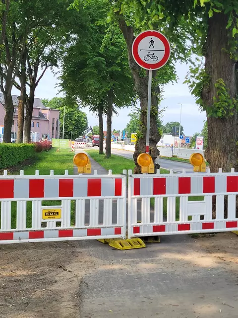 Nichts geht mehr für Radfahrer und Fußgänger | Foto: sh