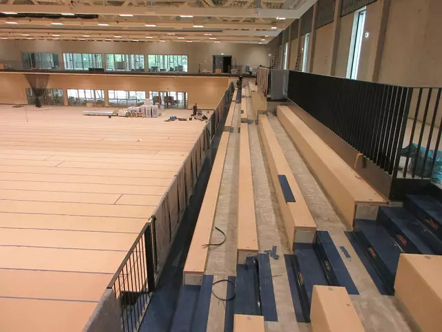 Die Tribüne | Foto: Karl-Bernhard Müller