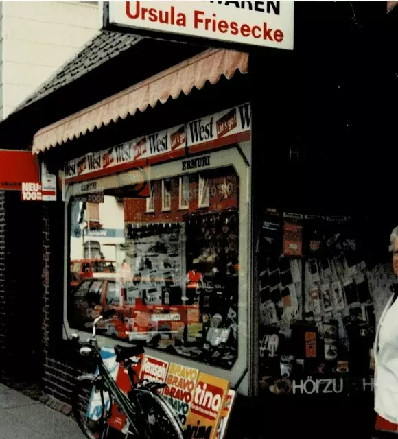 Das Geschäft von Ursula Friesecke in den 1990er Jahren in der Bahnhofstraße | Foto: privat
