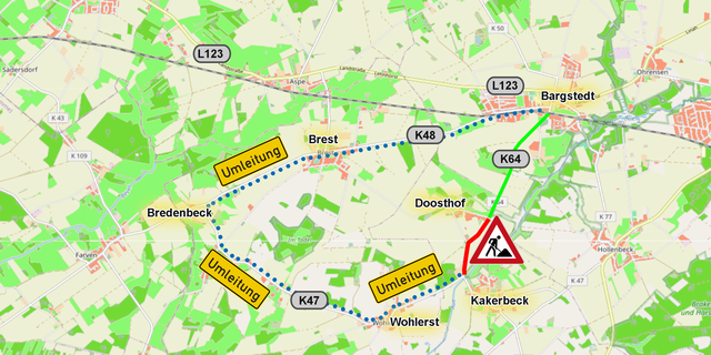 Das nördliche Teilstück der K64 wird in der kommenden Woche für den Autoverkehr freigegeben (grüne Linie). Jetzt beginnen die Bauarbeiten im südlichen Bereich (rote Linie). Dieser Streckenabschnitt ist komplett gesperrt | Foto: OpenTopoMap/jd