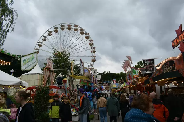 Großer Andrang trotz Regenwetter am ersten Tag | Foto: Kira Barke
