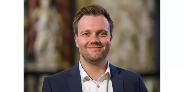 Vikar Jonas Milde wird zum Pastor ordiniert | Foto: Christoph Schoenbeck