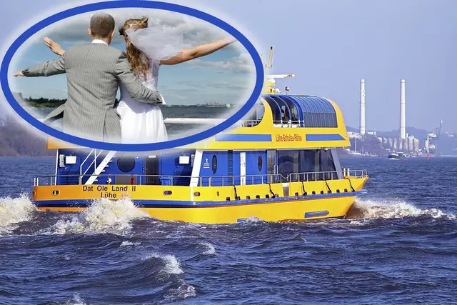 Die Lühe-Schulau-Fähre muss noch einmal in die Werft. Ab dem Herbst kann man auf dem Schiff auch heiraten | Foto: Wirtschaftsförd. Stade // Adobe Stock/ako-photography