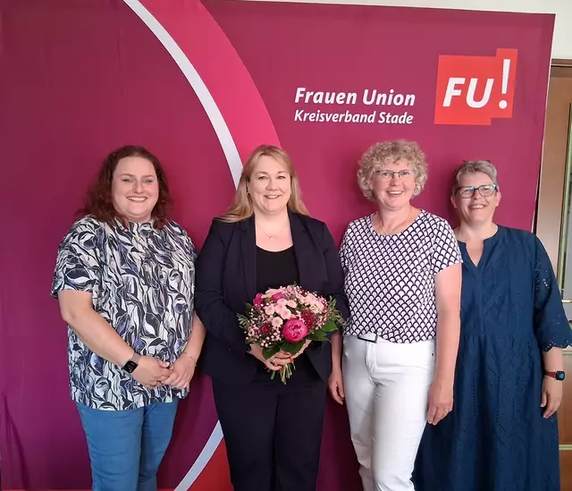 Stader Frauen im FU Bezirksvorstand (v. li.): Silke Haberkorn, Melanie Reinecke, Silja Köpcke, Birte Gütersloh (es fehlt Heide von Limburg) | Foto: FU