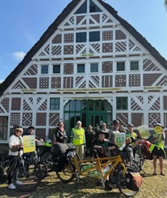 Mit dem Rad ging es quer durch den Landkreis | Foto: Paritätischer