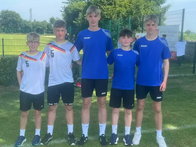 Mika Bartsch, Bjarne Neddenriep,Tim Schomaker, Hennes Pape, Bennet Jahr (v.l.). | Foto: Foto: Verein