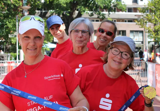 Sind alle schon lange im Orga-Team: Jana Veh (v. li.), Sabine Krieg, Christine Prack, Karin Knaak und Birgit Ebers-Gößling | Foto: poep