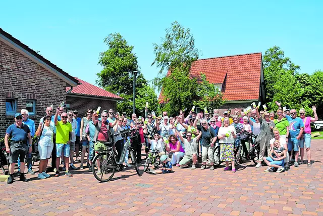 Erfolgreich eingeweiht: Die Radtour durch die sieben Dörfer ist bereit für alle Gäste, Fahrradfahrer und -fahrerinnen  Fotos: sc
