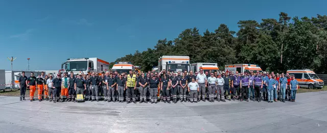 Die Helfenden des DRKs aus insgesamt 14 Kreisverbänden beim Sanitätsdiensteinsatz auf dem Hurricane-Festival 2025 | Foto: Antje Wulf/DRK-Kreisverband Harburg-Land