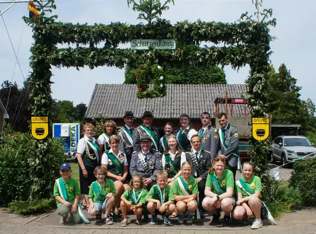 Die neuen Majestäten des Gräpeler Schützenvereins | Foto: Schützenverein Gräpel