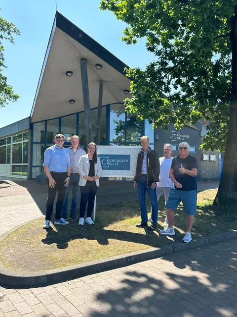 Bei der Begehung dabei (v.li.) : Jan Büther, Christian von Thun, Corinna Lange, Mike Eckhoff, Jens Beneke und Dirk Ludewig  | Foto: Beckmann 
