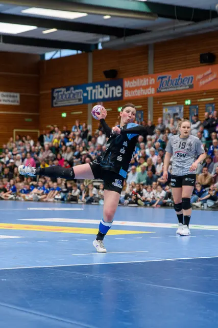 Anika Hampel im Wurf | Foto: Jürgen Wittholt