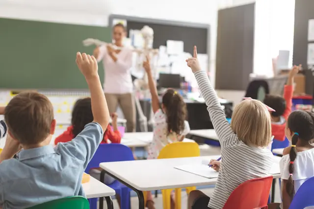 Schulen können eine neue Förderung für besondere Projekte erhalten | Foto: AdobeStock / WavebreakMediaMicro
