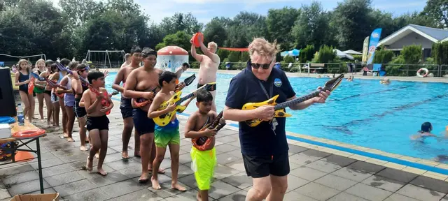 Polonaise mit dem Vorsitzenden | Foto: ig