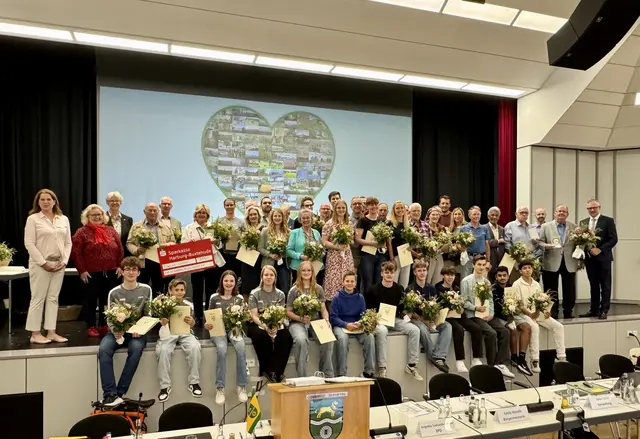 56 Sportlerinnen und Sportler wurden geehrt | Foto: Gemeinde Seevetal