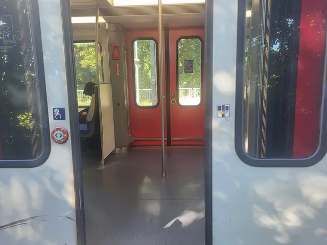 Nach 8 Uhr ist die S-Bahn in Richtung Stade leer