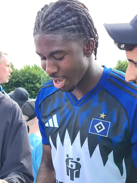 Auch Aboubaka Soumahoro gab fleißig Autogramme | Foto: sh