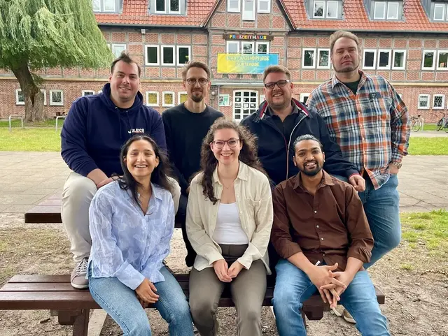 Das SJR-Vorstands-Team (v.l.n.r): Lars Neuber, Lara Cader-Gafoor, Martin Ratering, Frauke Thieme, Achim Biesenbach, Rimis Gafoor und Frank-Christian Harder | Foto: SJR