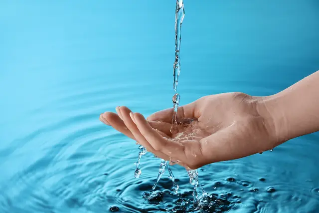 Wasser dürfte in Zeiten des Klimawandels zu einer immer knapperen Ressource werden. Der Landkreis Stade will hier rechtzeitig Vorsorge treffen | Foto: Adobe Stock/Pixel-Shot