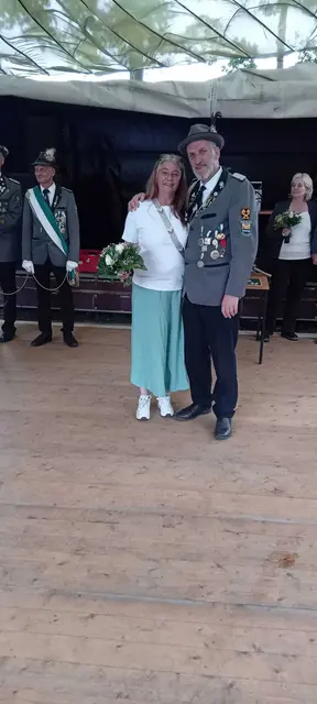 Das Königspaar: Kerstin und König Burkhard "Der Spontane" Buhrow | Foto: Schützenverein Maschen